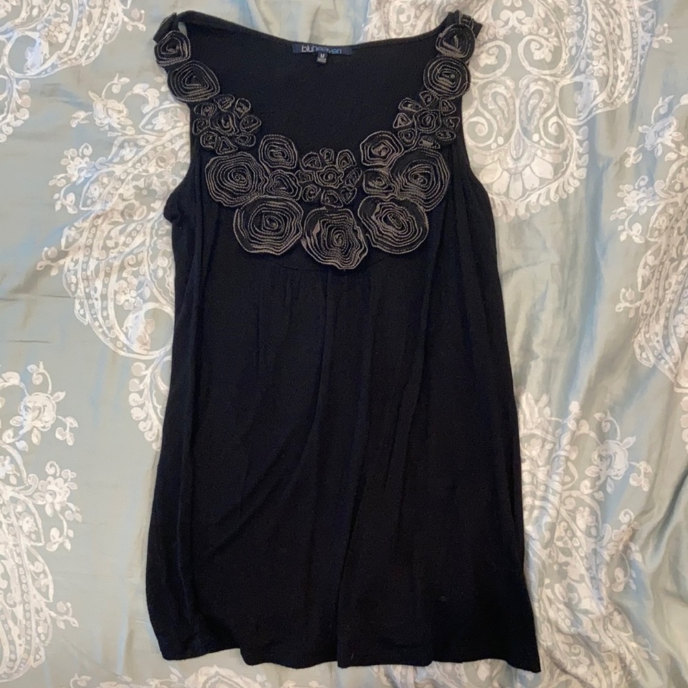 Blue Heaven Tanktop With Floral Stitch